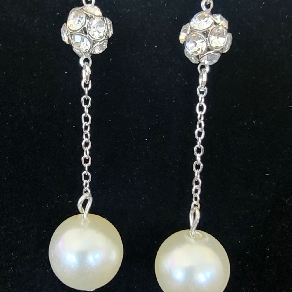 Pearl Rhinestone Drop Earrings